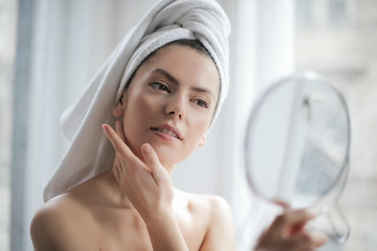 10 Ways to Hydrate your Skin Effectively