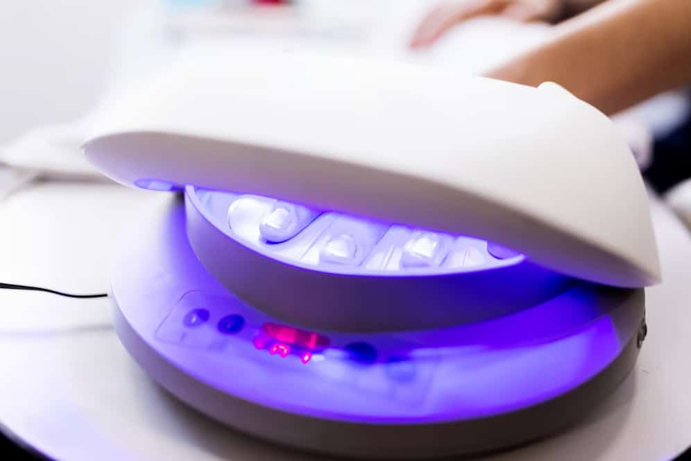 Benefits of a Handheld UVB Phototherapy Lamp